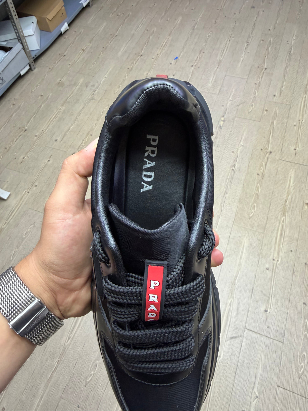 PRADA SİYAH