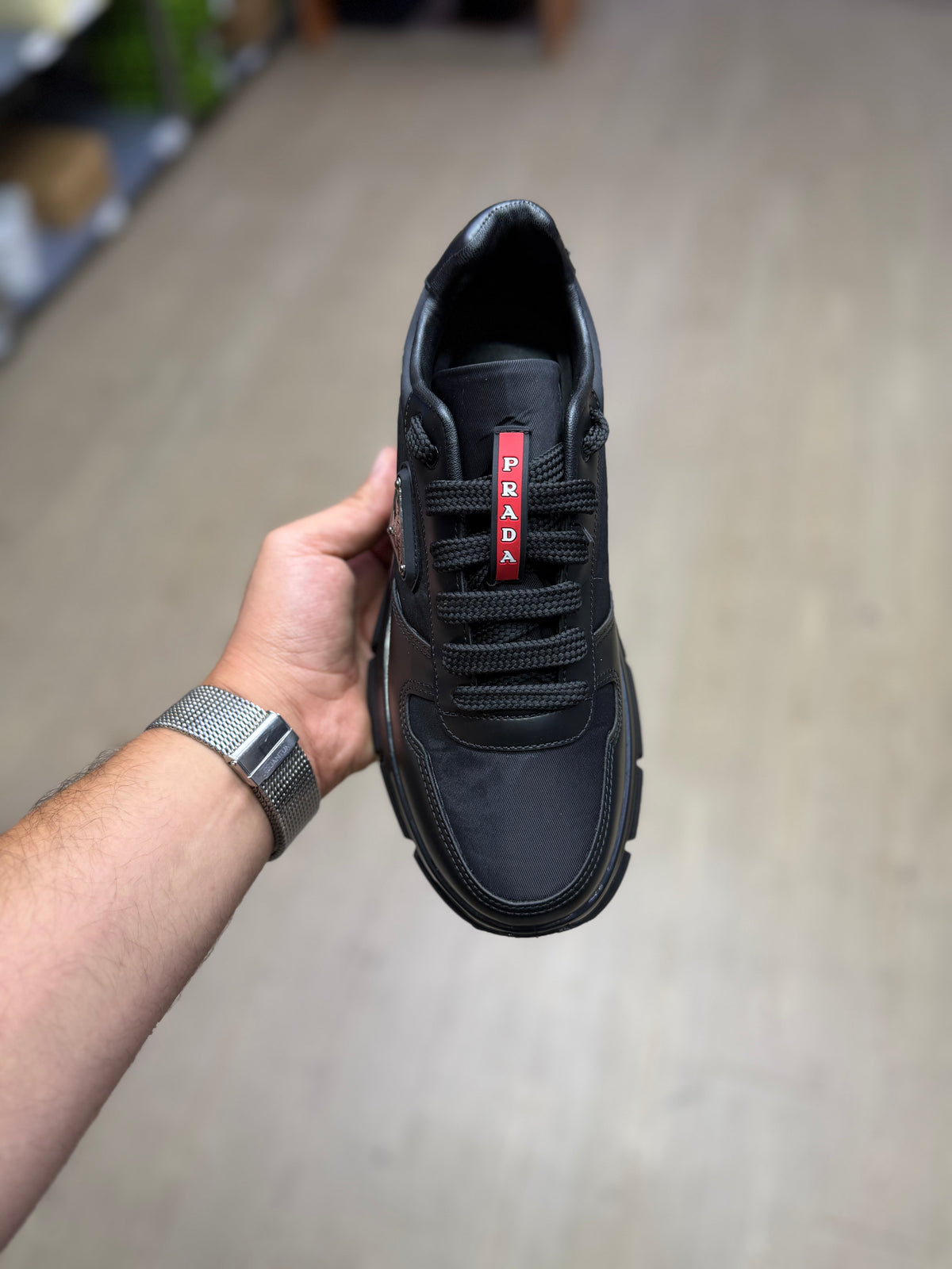 PRADA SİYAH